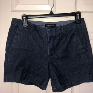 Banana Republic Denim Hampton Short Size 4.